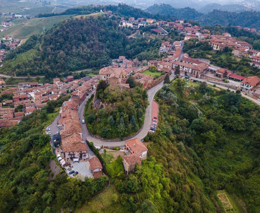 Il Borgo B&B Castellinaldo Bagian luar foto