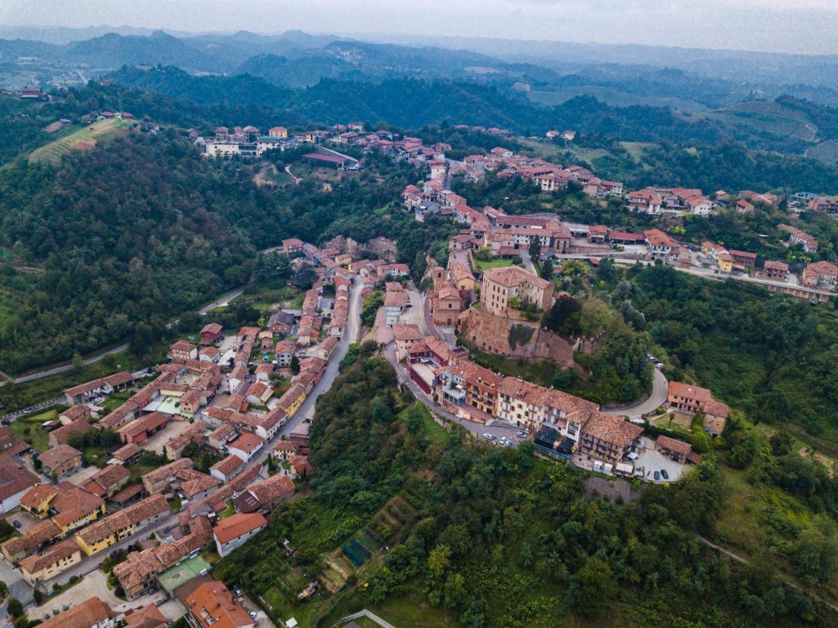 Il Borgo B&B Castellinaldo Bagian luar foto